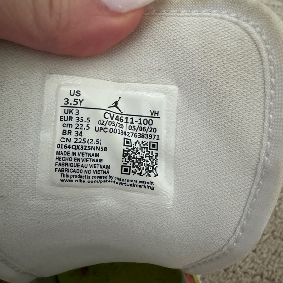 Nike Dunks - Picture 6 of 8